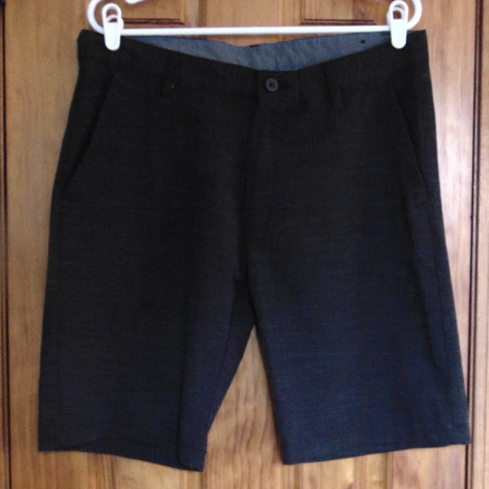 Burnside Men's Shorts Black Variegated Fabric Size 34 Poly/Viscose/Spandex